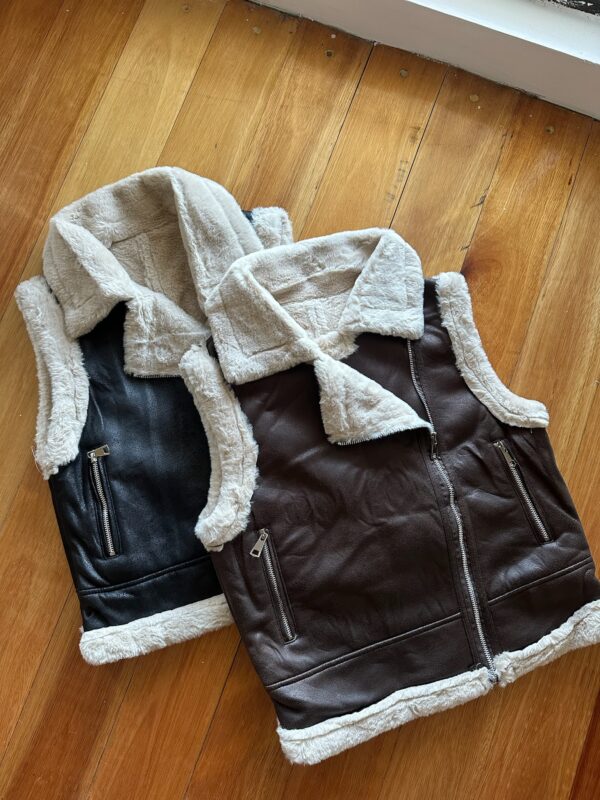 IMG_4482 CHALECO ECO CUERO CON PIEL