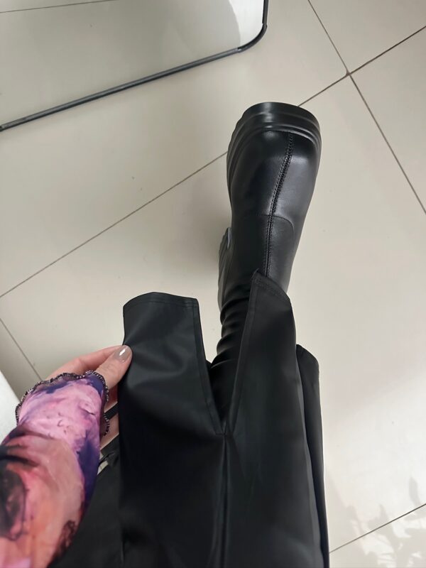 IMG_7382 CALZA ENGOMADA