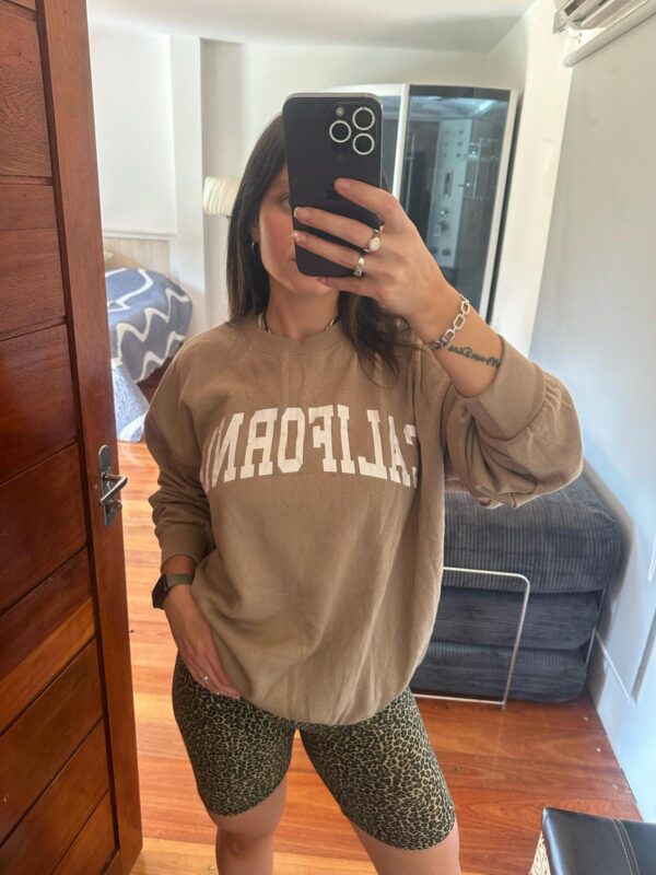 a4ae938e-76a3-44ae-a6fc-b473ed6c485c SUETER CALIFORNIA