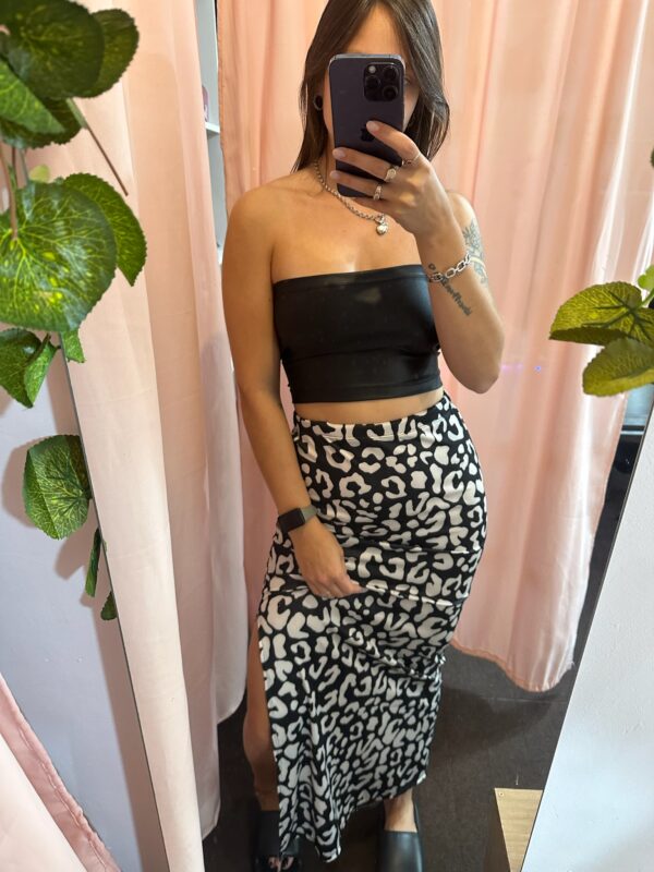 IMG_0037 POLLERA TUBO