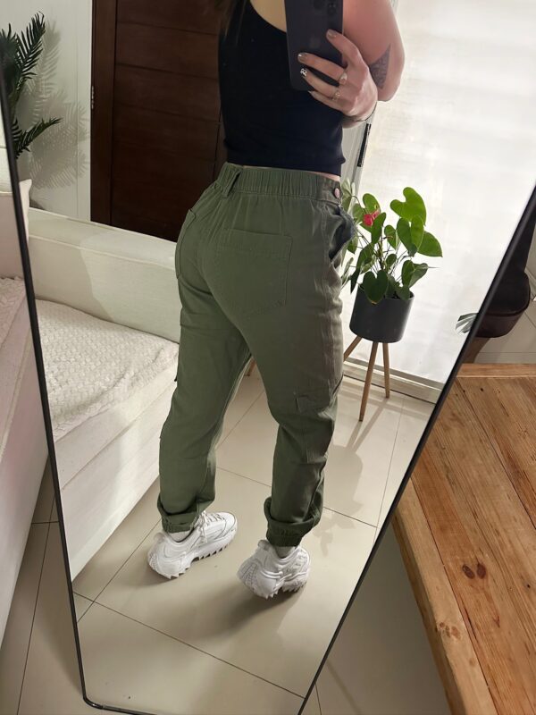 CARGOS